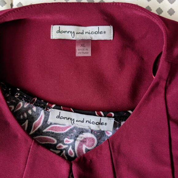 Ladies dress - Picture 6 of 6